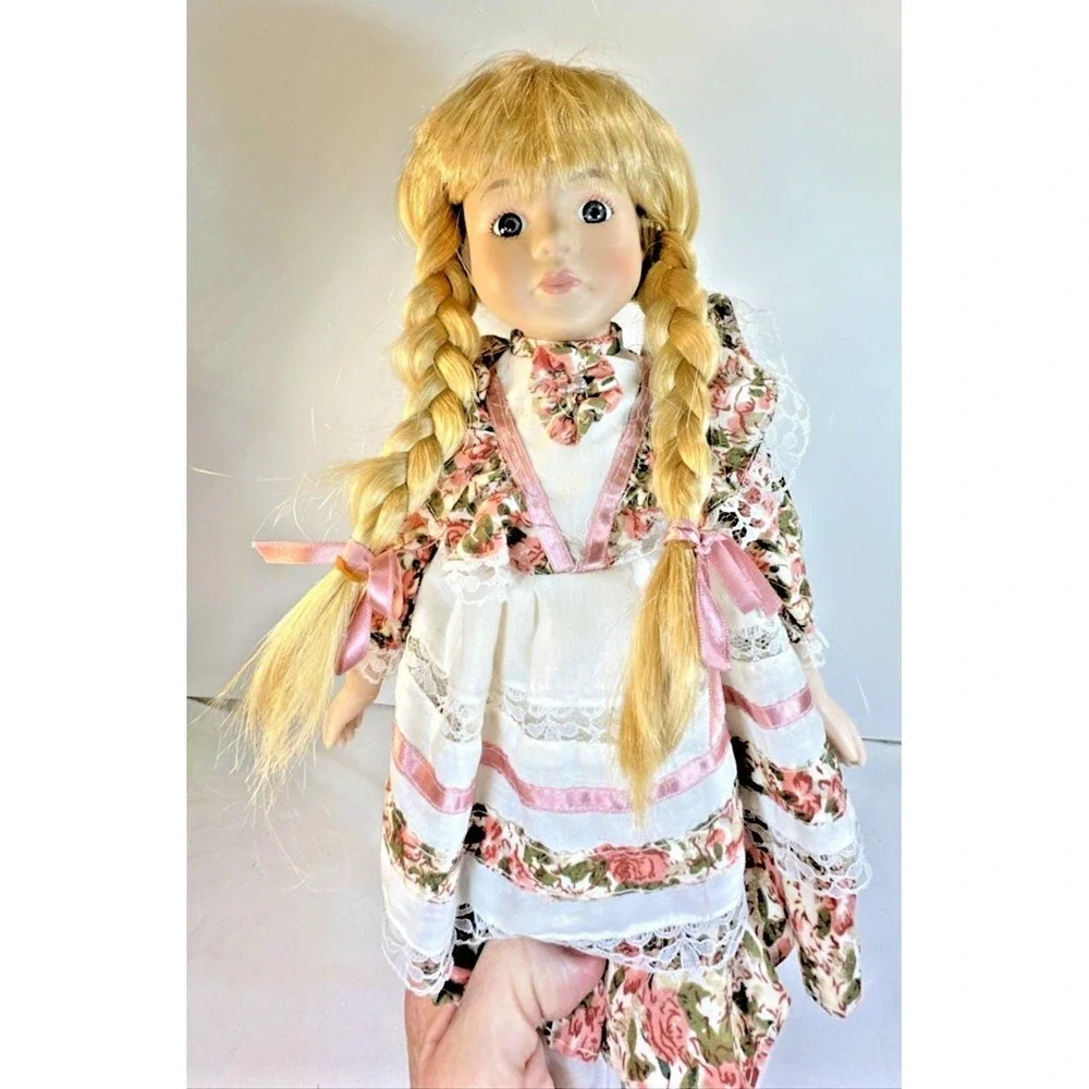VTG Porcelain Doll Blonde Pigtails/Blue Eyes and Smock Dress with Straw Hat NIB